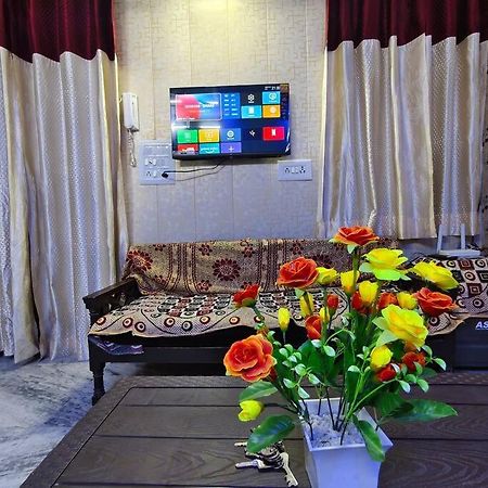Peaceful Stay 1 Bhk Appartment 뉴델리 외부 사진
