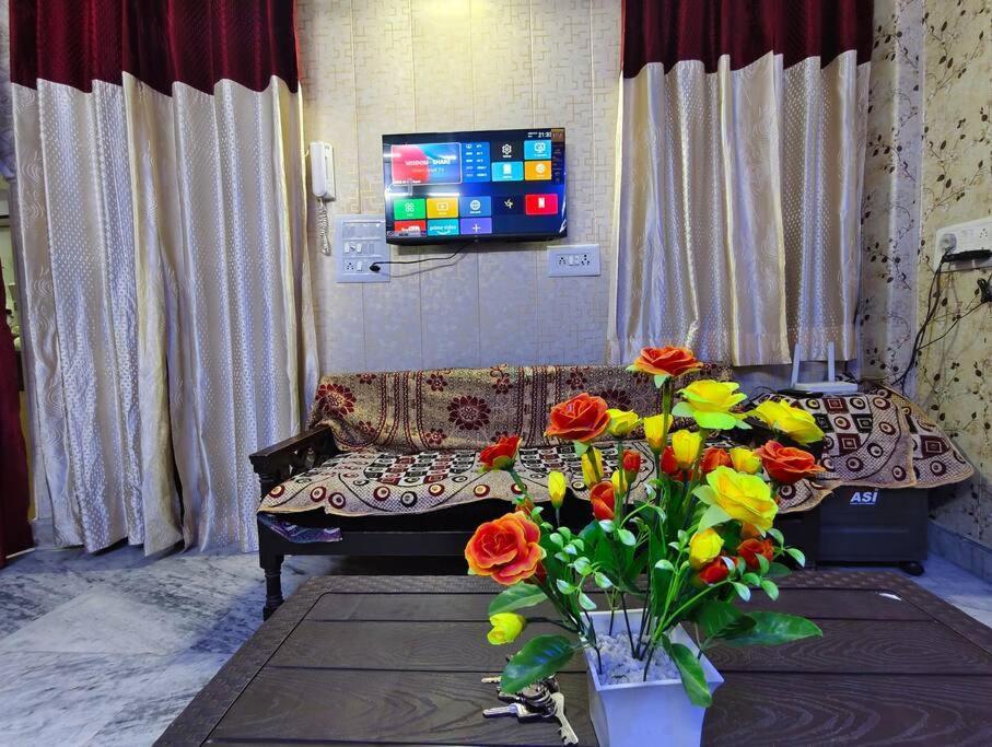 Peaceful Stay 1 Bhk Appartment 뉴델리 외부 사진